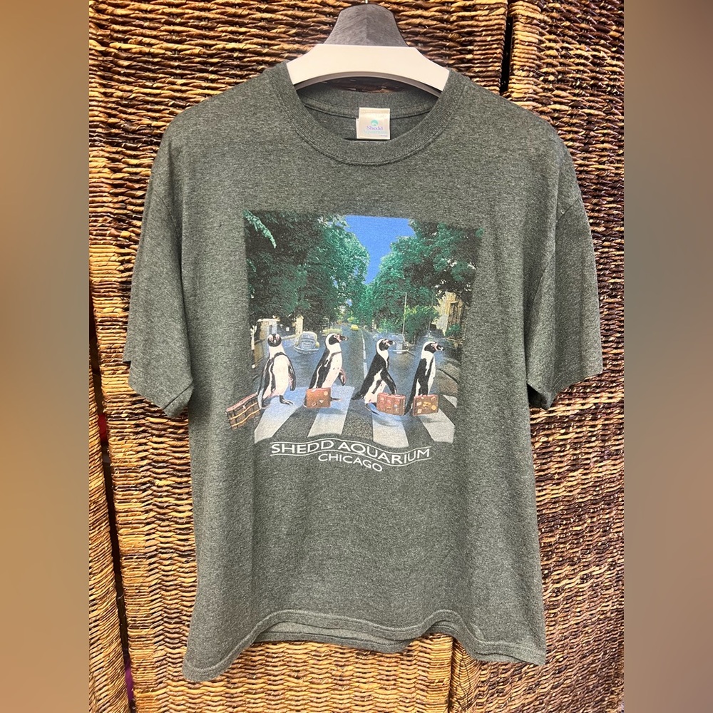 Shedd Aquarium, Vintage Penguin‎ “Abbey Road”- Mens size: Large, Green heather